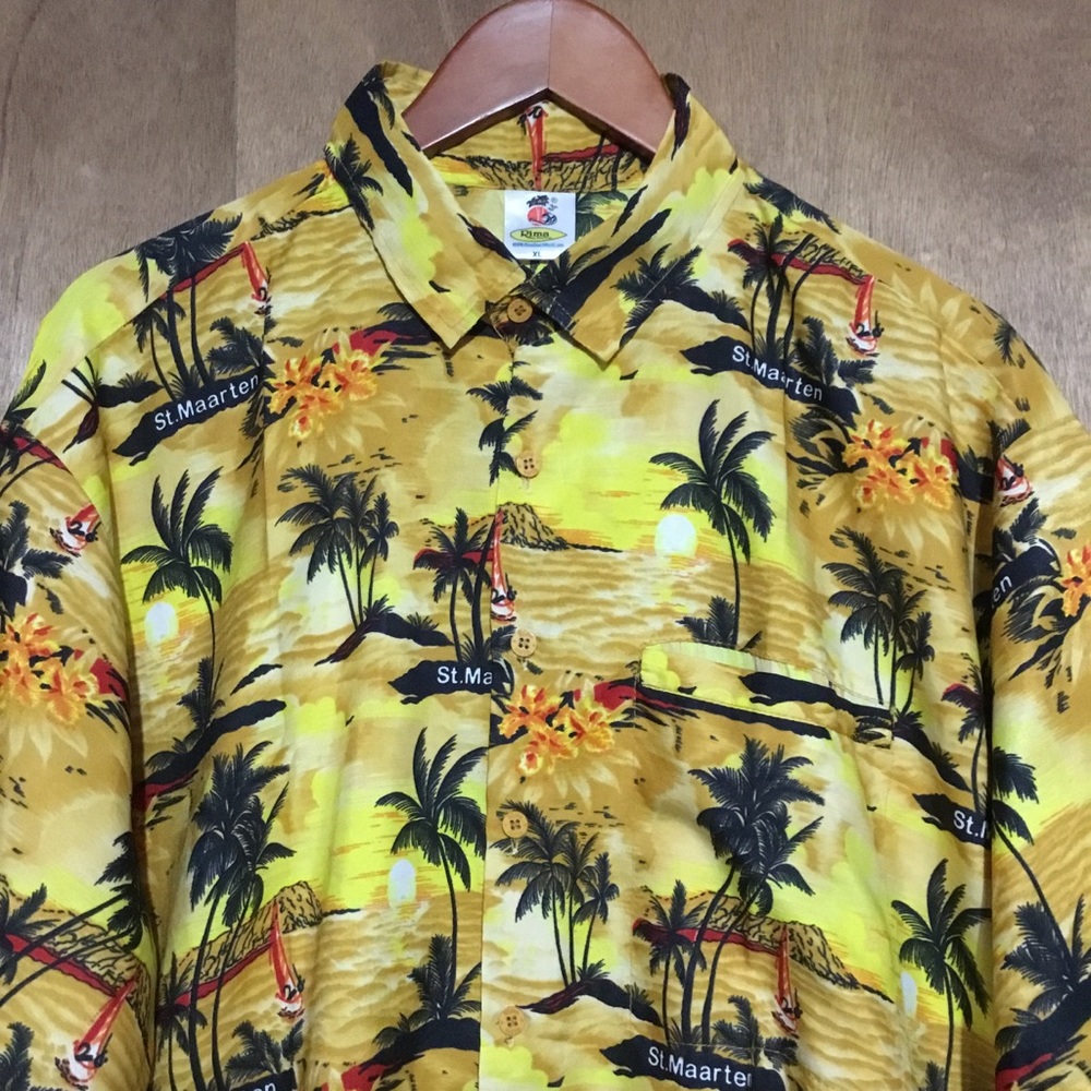 St Maarten short sleeve button down